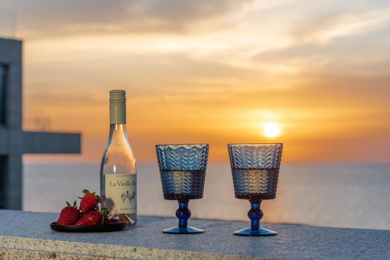 Savoy Sea Side Hotel (Adults Only) Тель-Авів Екстер'єр фото