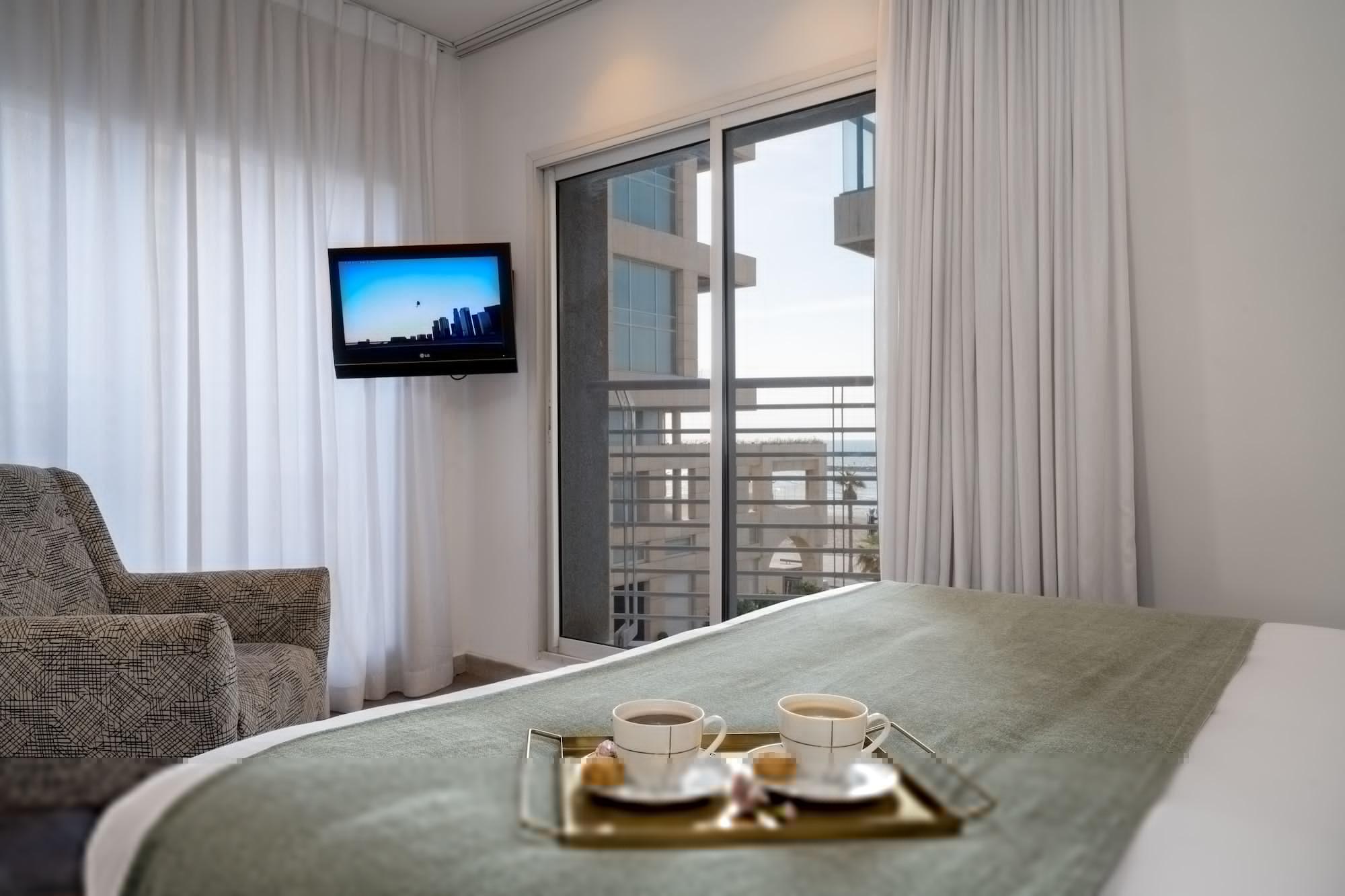 Savoy Sea Side Hotel (Adults Only) Тель-Авів Екстер'єр фото